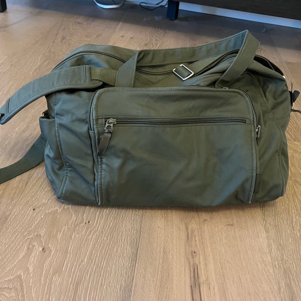 Vera Bradley Weekender Bag